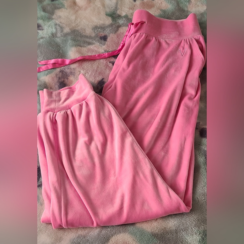 VS PINK VELOUR TRACKSUIT SET - Picture 4 of 9